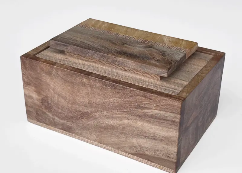 Carrotwood Keepsake Box – Limited Edition 2025 1