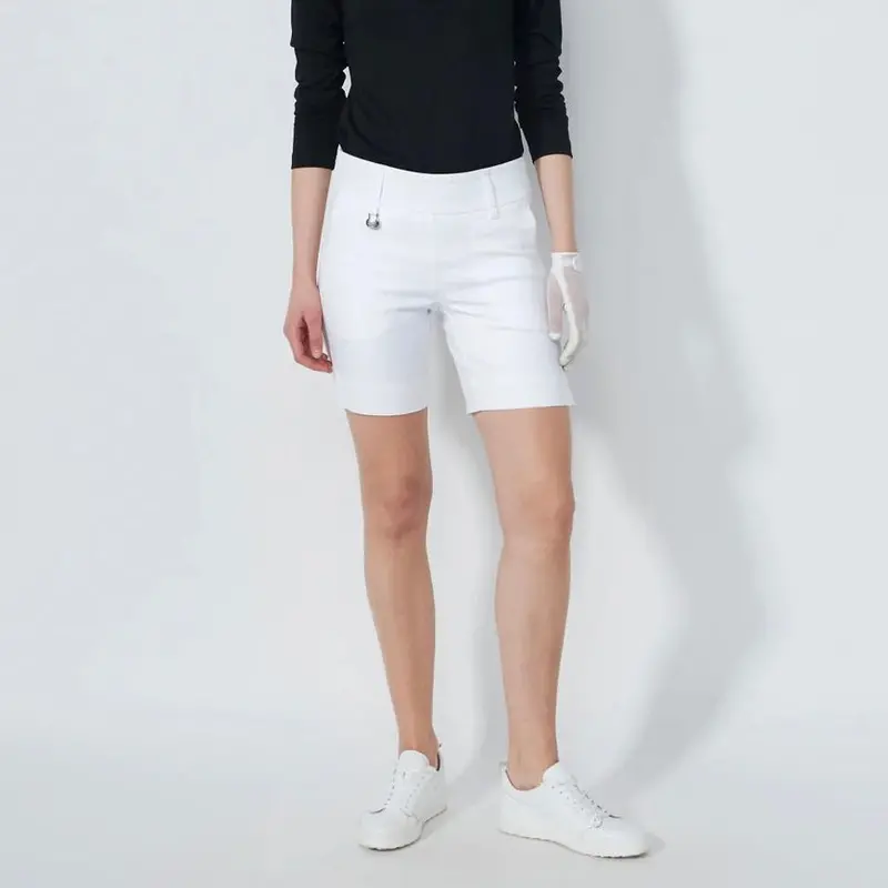 Daily Sports White Magic Golf Shorts – Size 4 1
