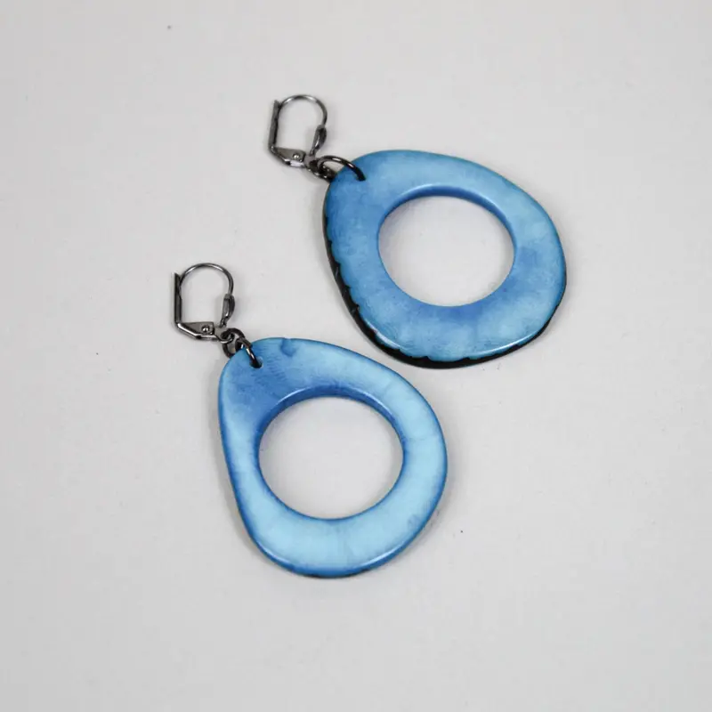 Donut-Shaped Tauga Dangle Earrings 5