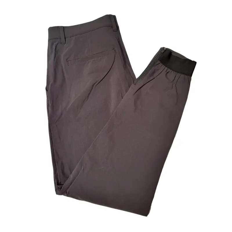 Macade Slim-Fit Dark Gray Golf Joggers – Size 42 (L) 1