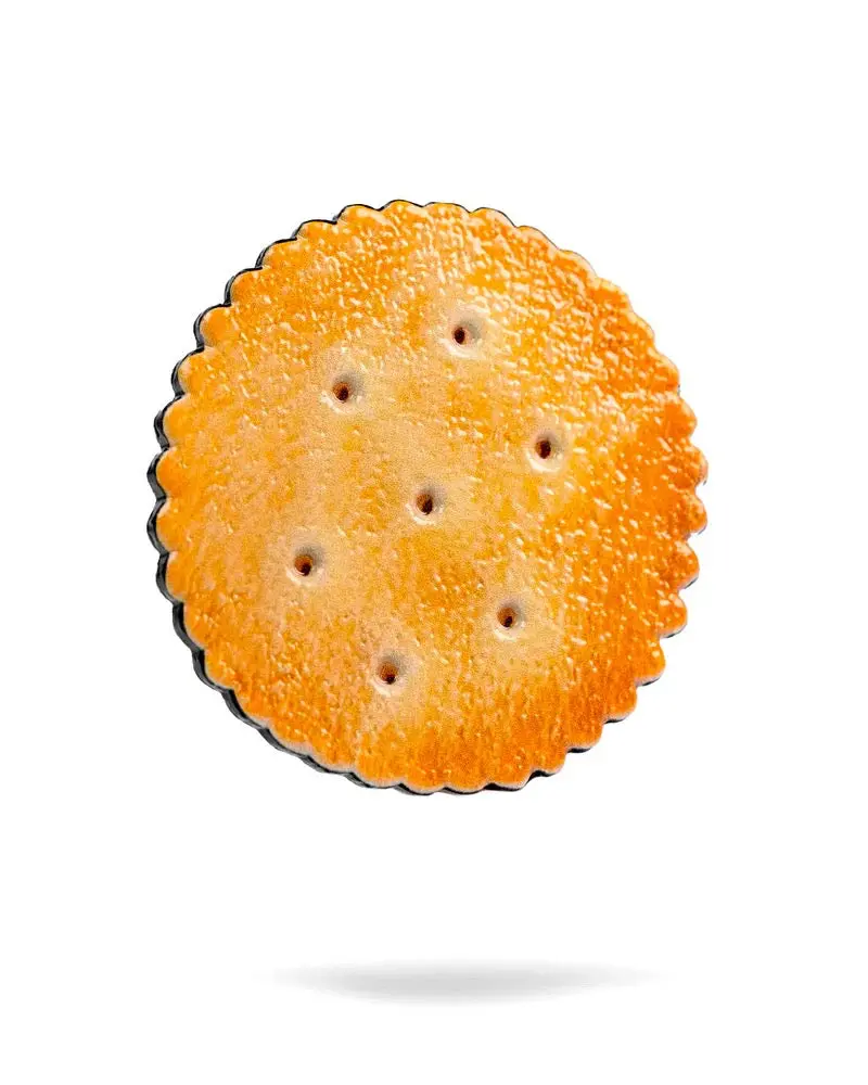 Pins & Aces Ritz Cracker-Style Golf Ball Marker 1