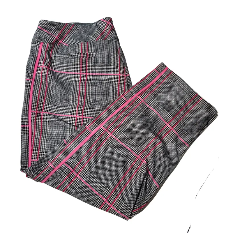 Tail Activewear Black-And-Pink Plaid Capri Golf Pants – Size 12 1