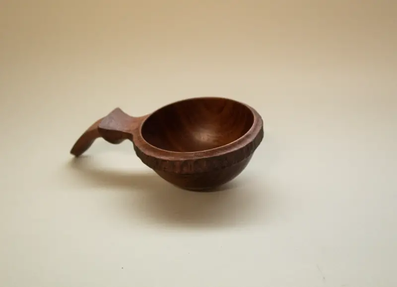 Walnut Scoop Bowl – 3-Inch Shallow Design 1