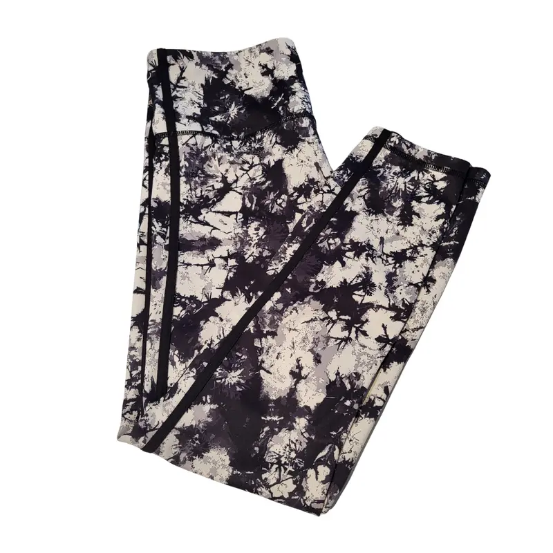 Zyia Active Crystalized Grayscale Textured Leggings – Sizes 8–10 1