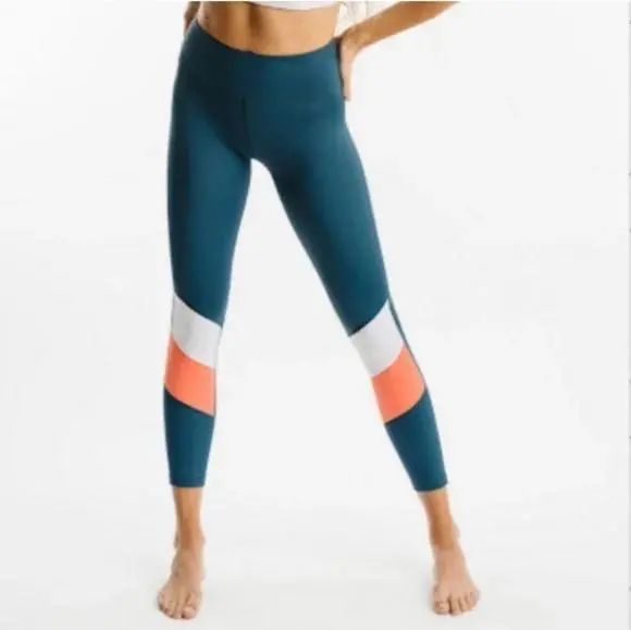 Zyia Active Teal Angle-Block High-Waisted Capri Leggings – Size 8–10 1